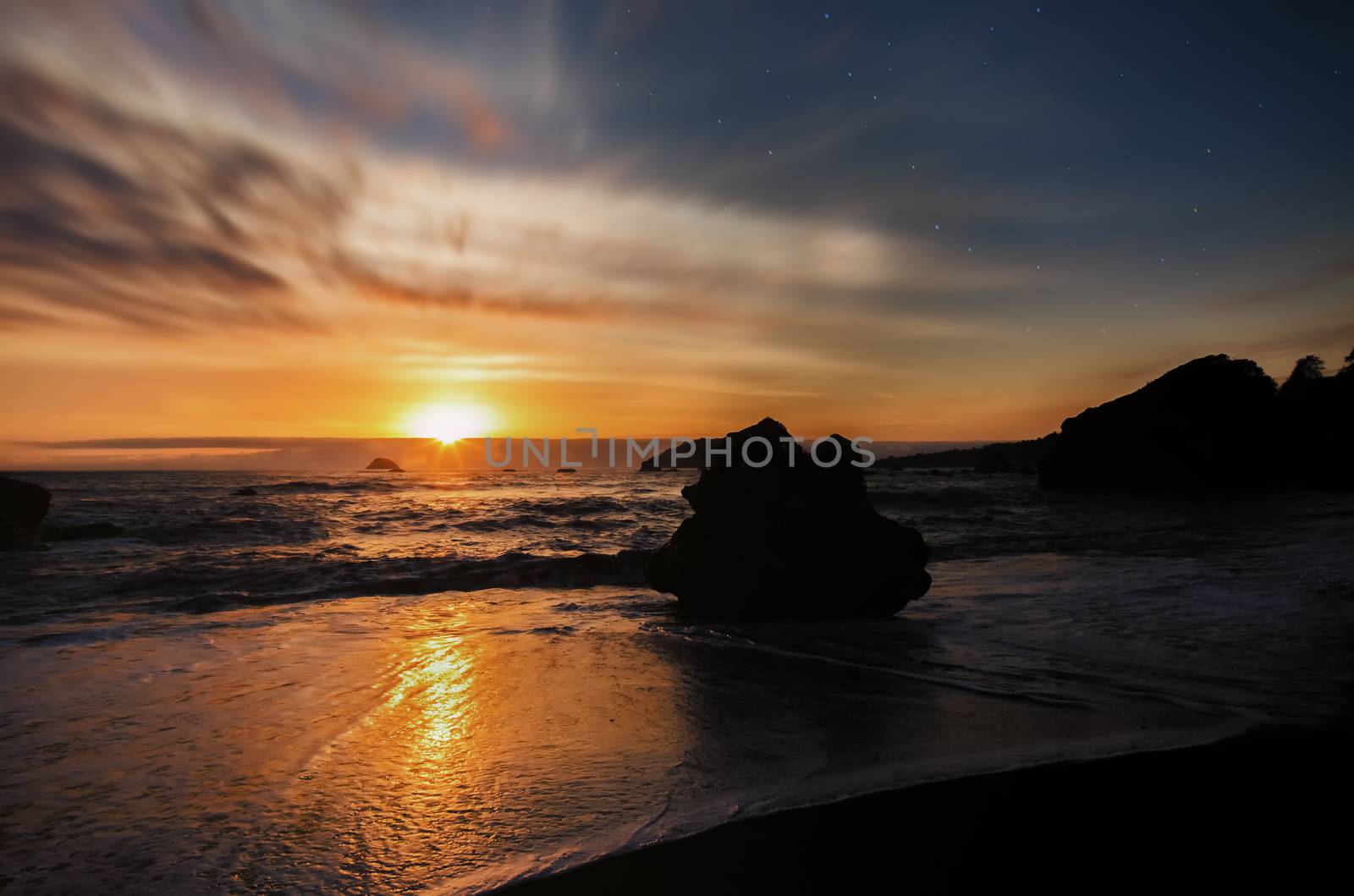 Sunset at a Rocky Beach by backyard_photography