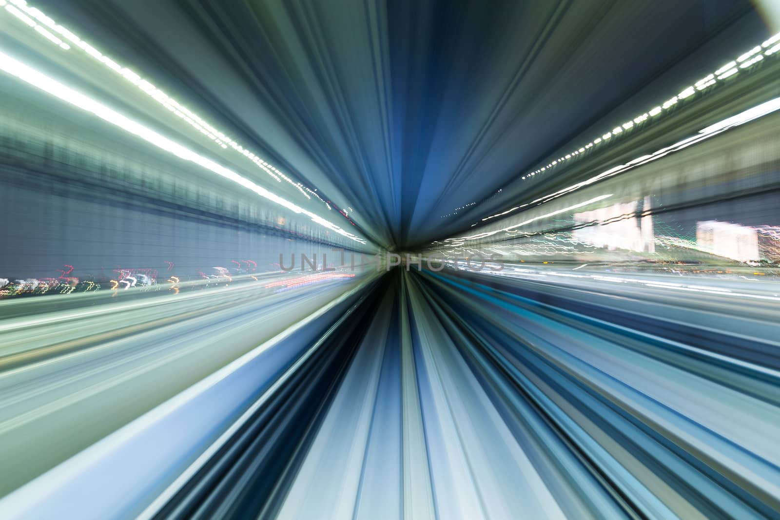 Blur motion of tunnel by leungchopan