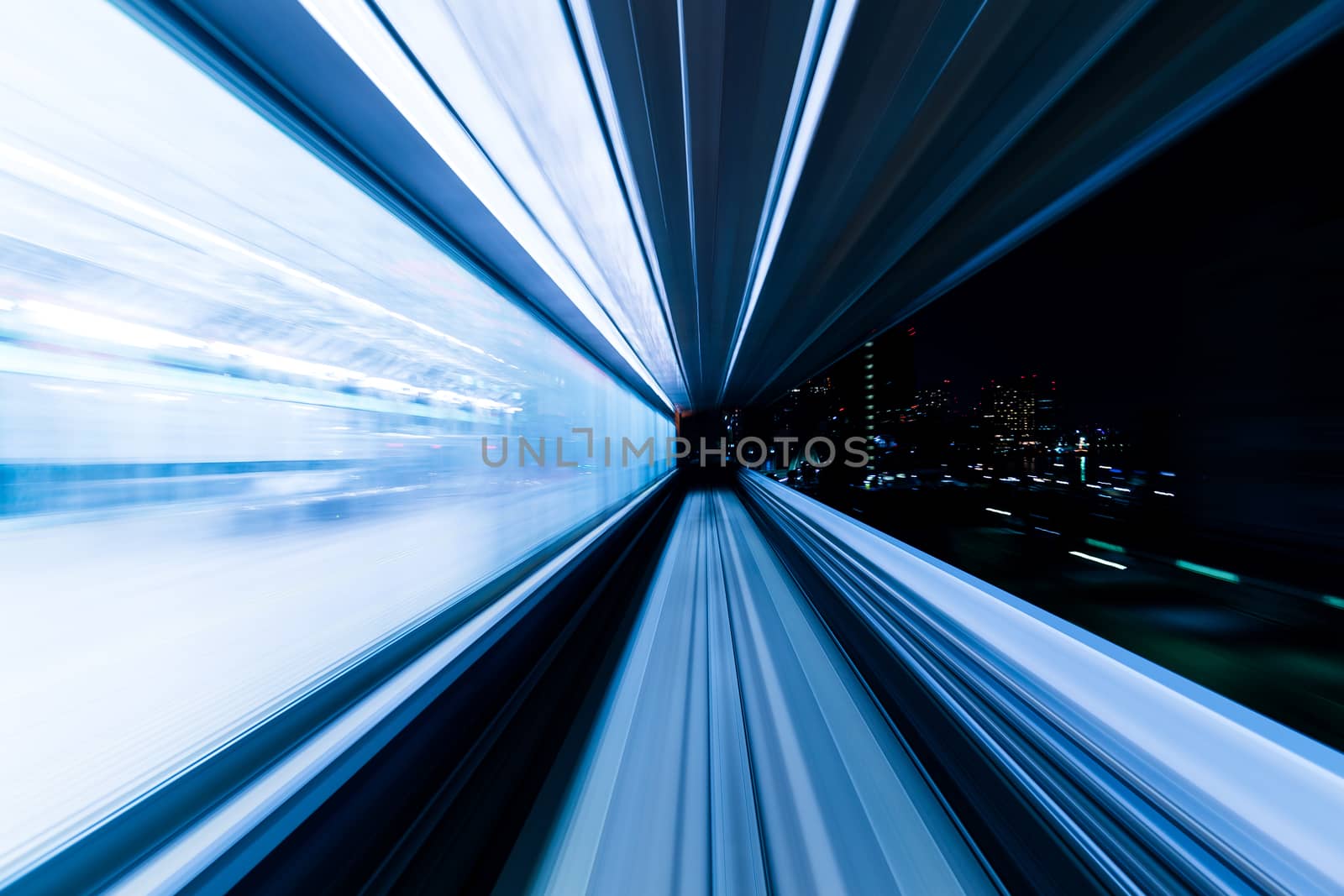 Blur motion of tunnel