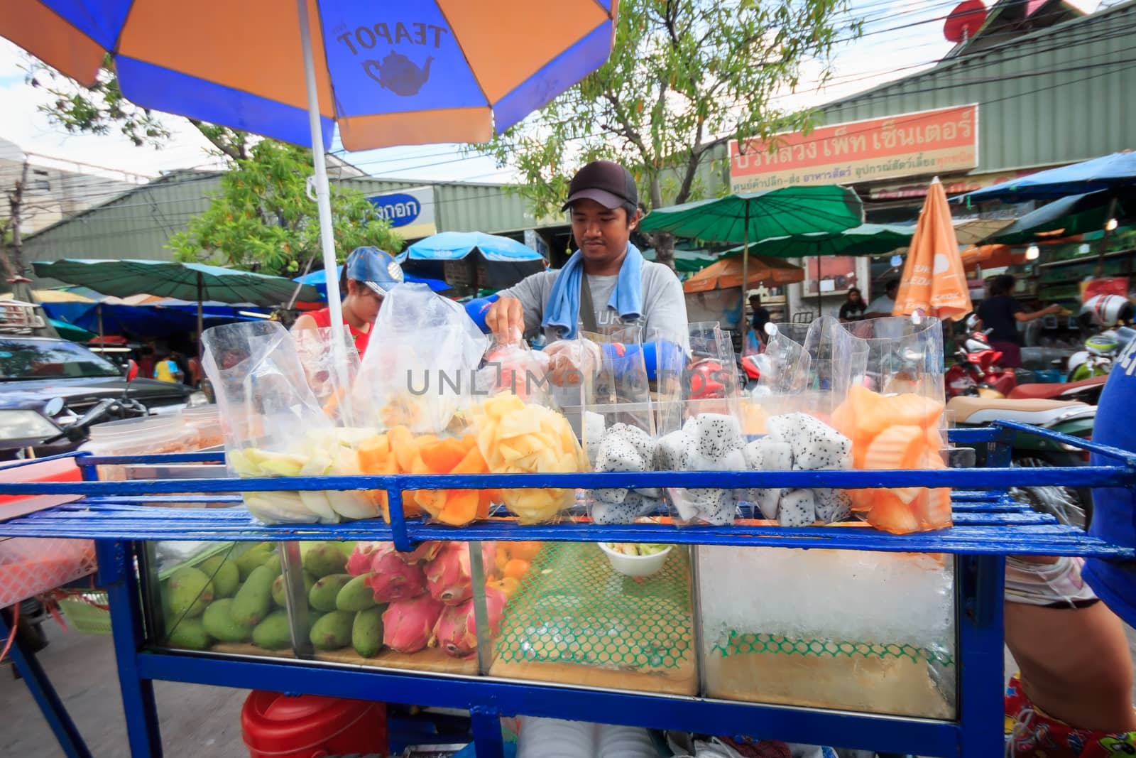 Bangkok, Thailand - 
September 04, 2016: Fruit seller on Street food in thailand