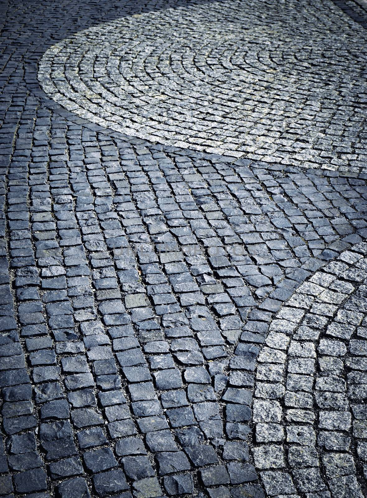 paving stones placed in circles by Ahojdoma