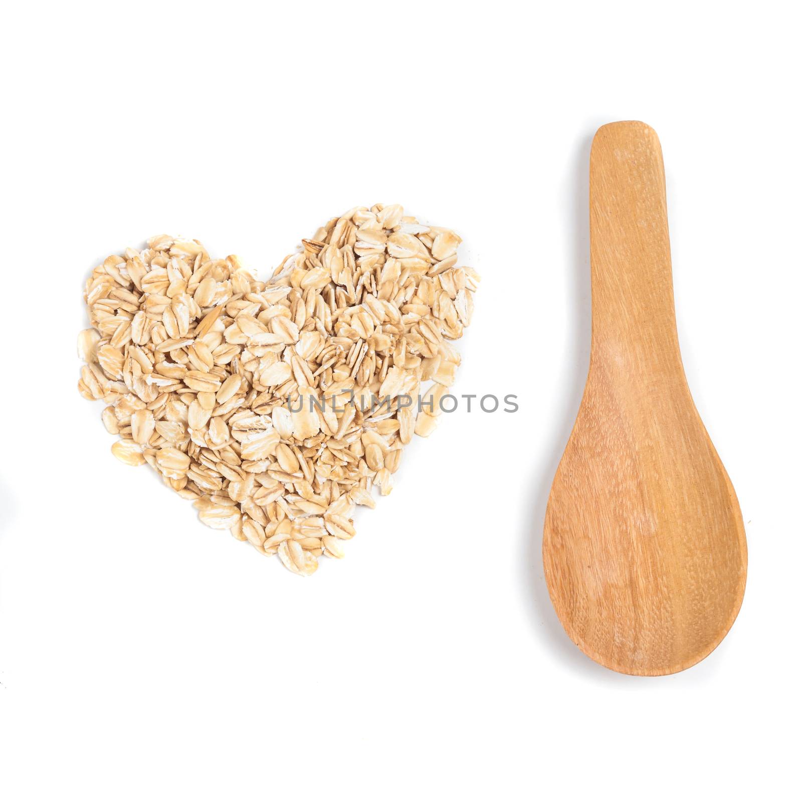 oat flakes in a shape of heart by amnarj2006