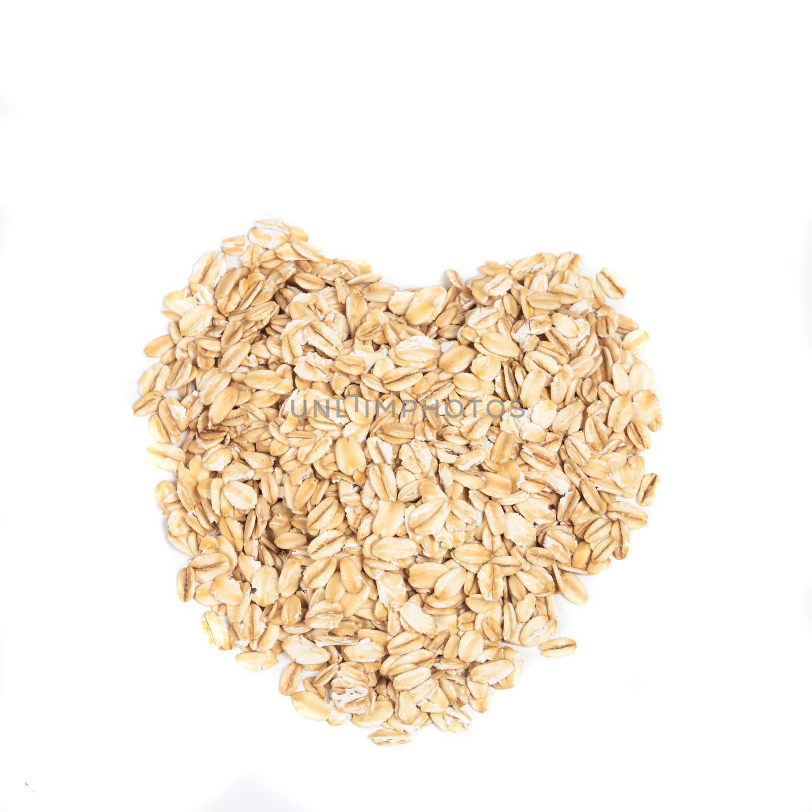 oat flakes in a shape of heart by amnarj2006