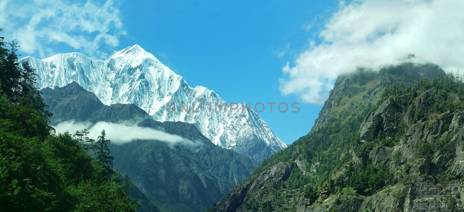 nepal mountains pano by klop164