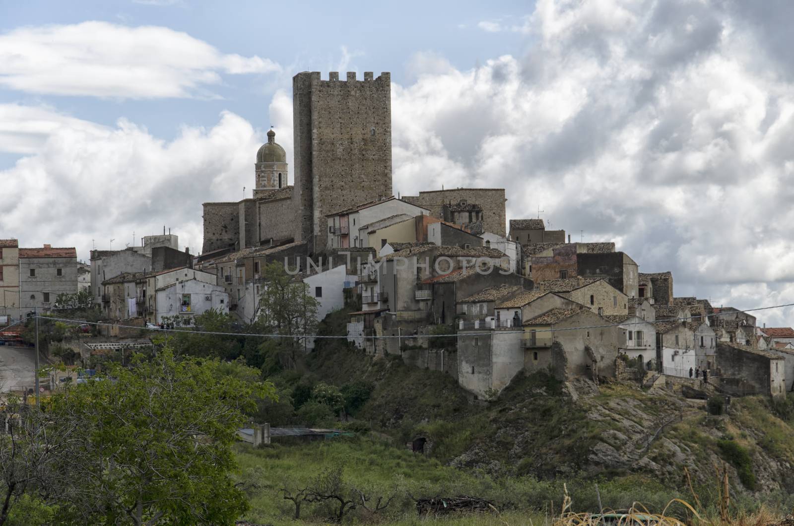 The medieval village of Pietramontecorvino by sephirot17