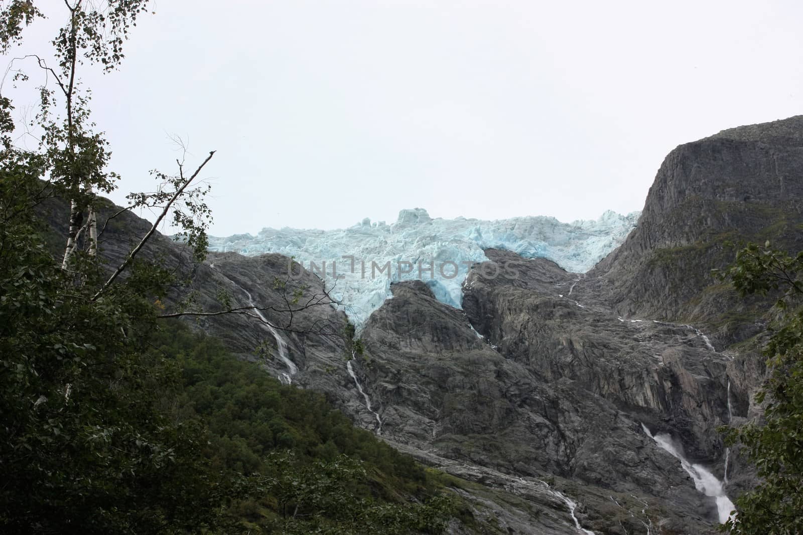 Veiw to the icefall from Flatbreen in Suppehelledalen i Fjærland