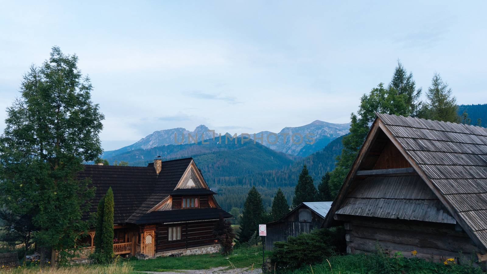 Guesthouse and mountain landscape horizon in Zakopane