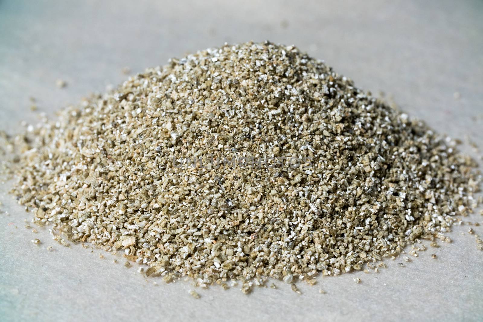 Mineral Vermiculite Samples for Production Raw Mineral