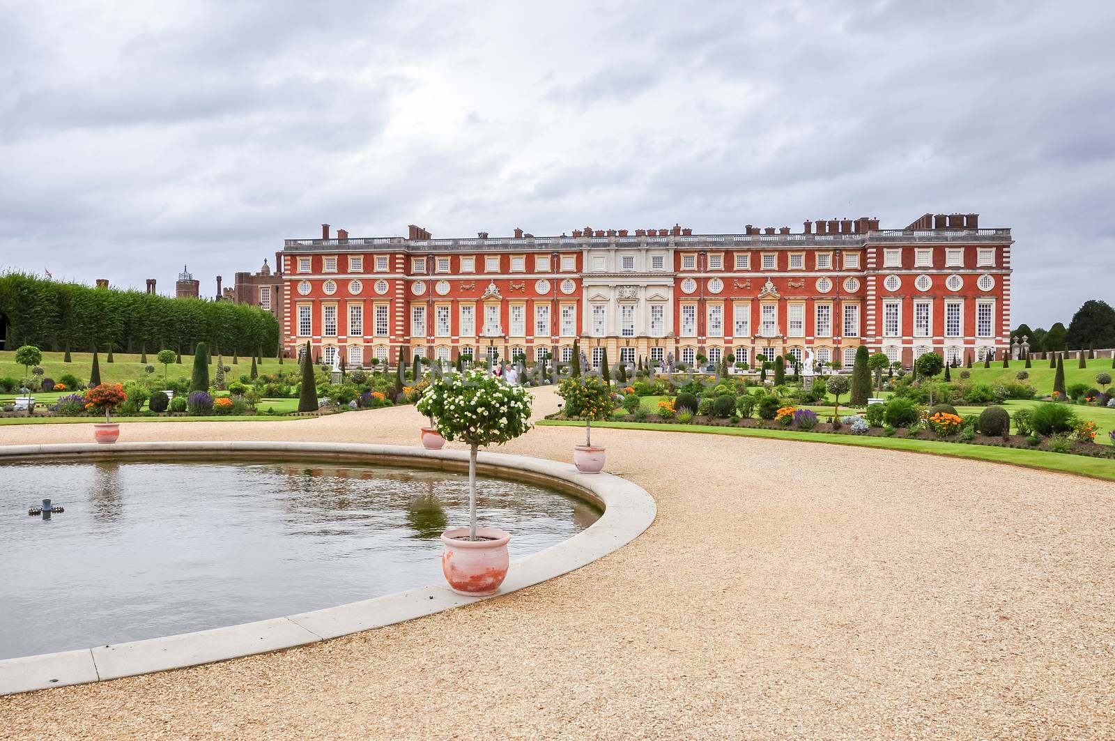 LONDON, UNITED KINGDOM - AUGUST 26: View of the Historic Royal Palace of Hampton Court on August 26, 2009. It was originally built for Cardinal Thomas Wolsey, a favorite of King Henry VIII.