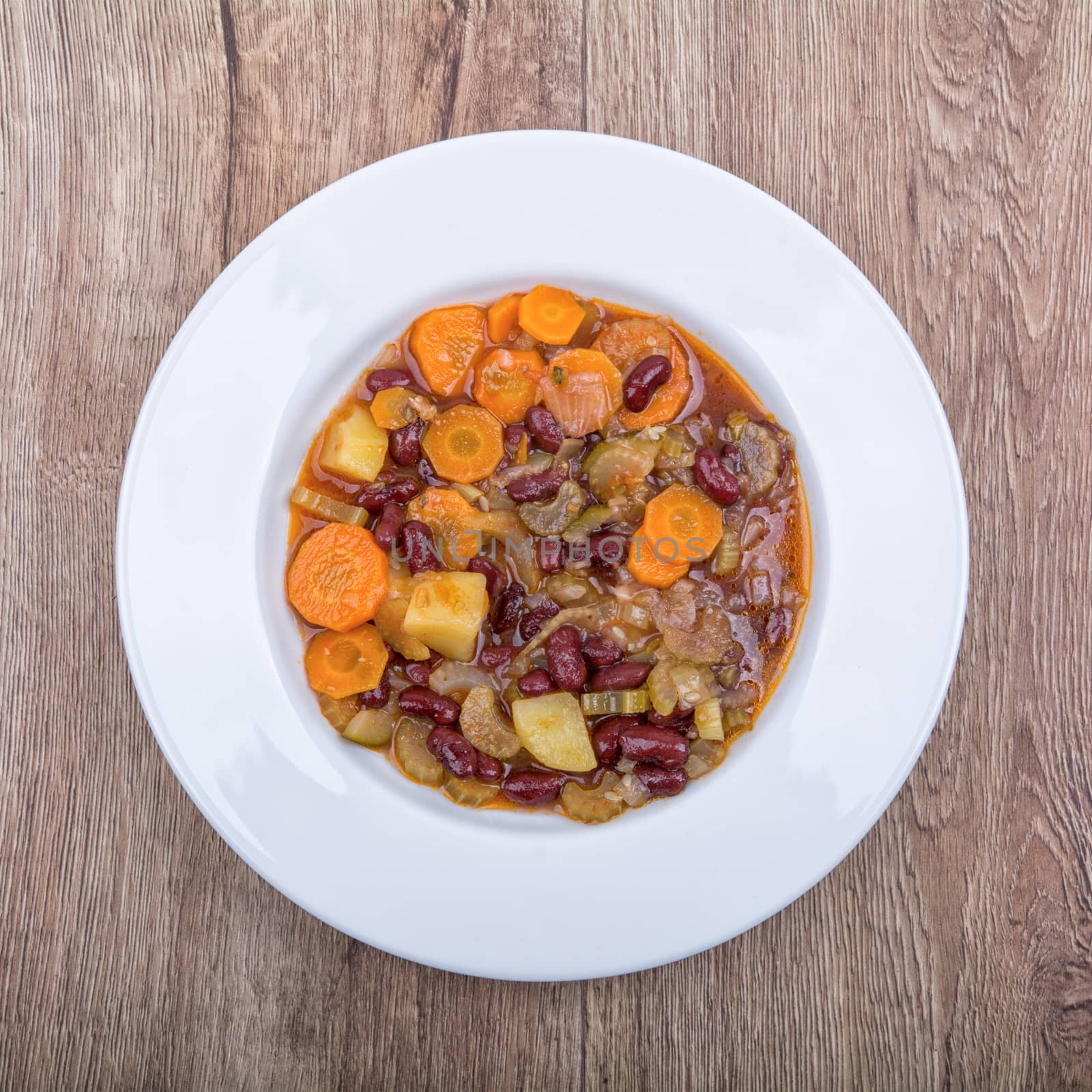 Vegetable soup with beans and carrots
