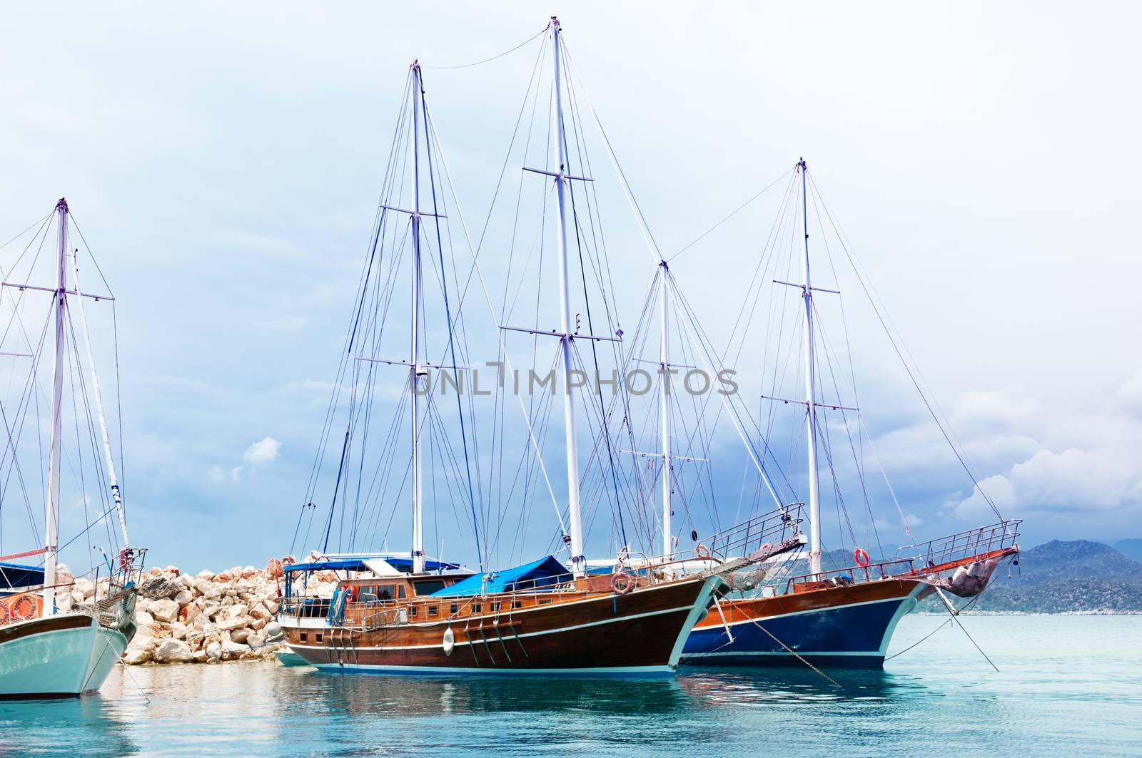 sailing ships in the sea bay