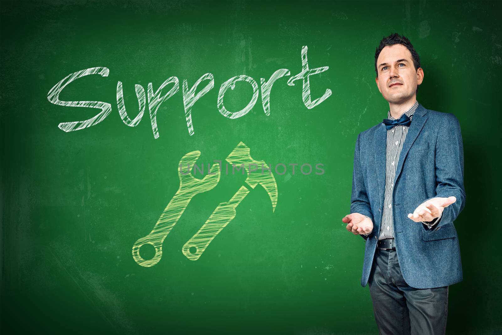 Support employee by a chalkboard by Sportactive