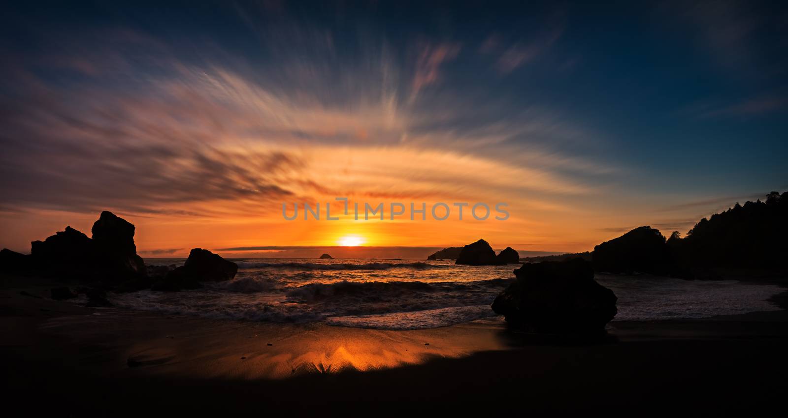 Sunset at a Rocky Beach by backyard_photography