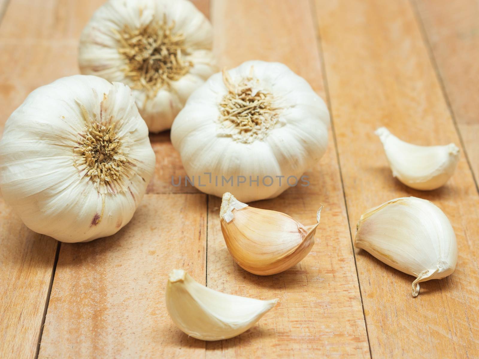 Garlic Contains a Compound Called Allicin, Medicinal Properties,  The Active Compounds Reduce Blood Pressure, Improves Cholesterol Levels, Lower The Risk of Heart Disease, Prevent Alzheimer’s Disease