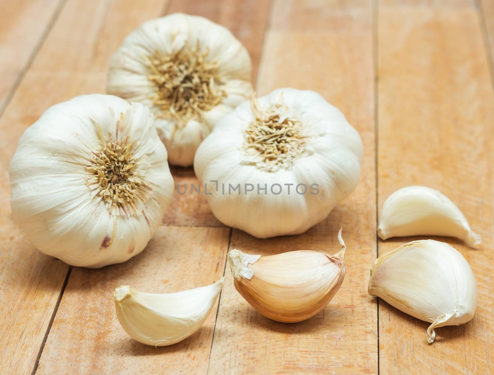 Garlic Contains a Compound Called Allicin, Medicinal Properties,  The Active Compounds Reduce Blood Pressure, Improves Cholesterol Levels, Lower The Risk of Heart Disease, Prevent Alzheimer’s Disease