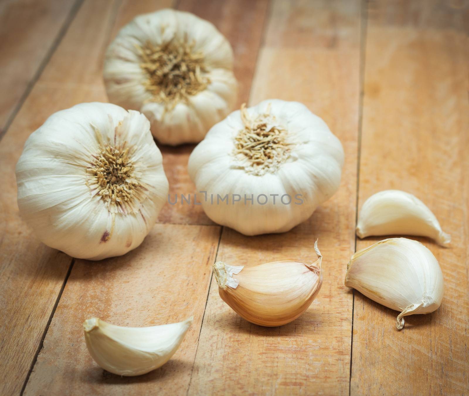 Garlic Contains a Compound Called Allicin, Medicinal Properties,  The Active Compounds Reduce Blood Pressure, Improves Cholesterol Levels, Lower The Risk of Heart Disease, Prevent Alzheimer’s Disease