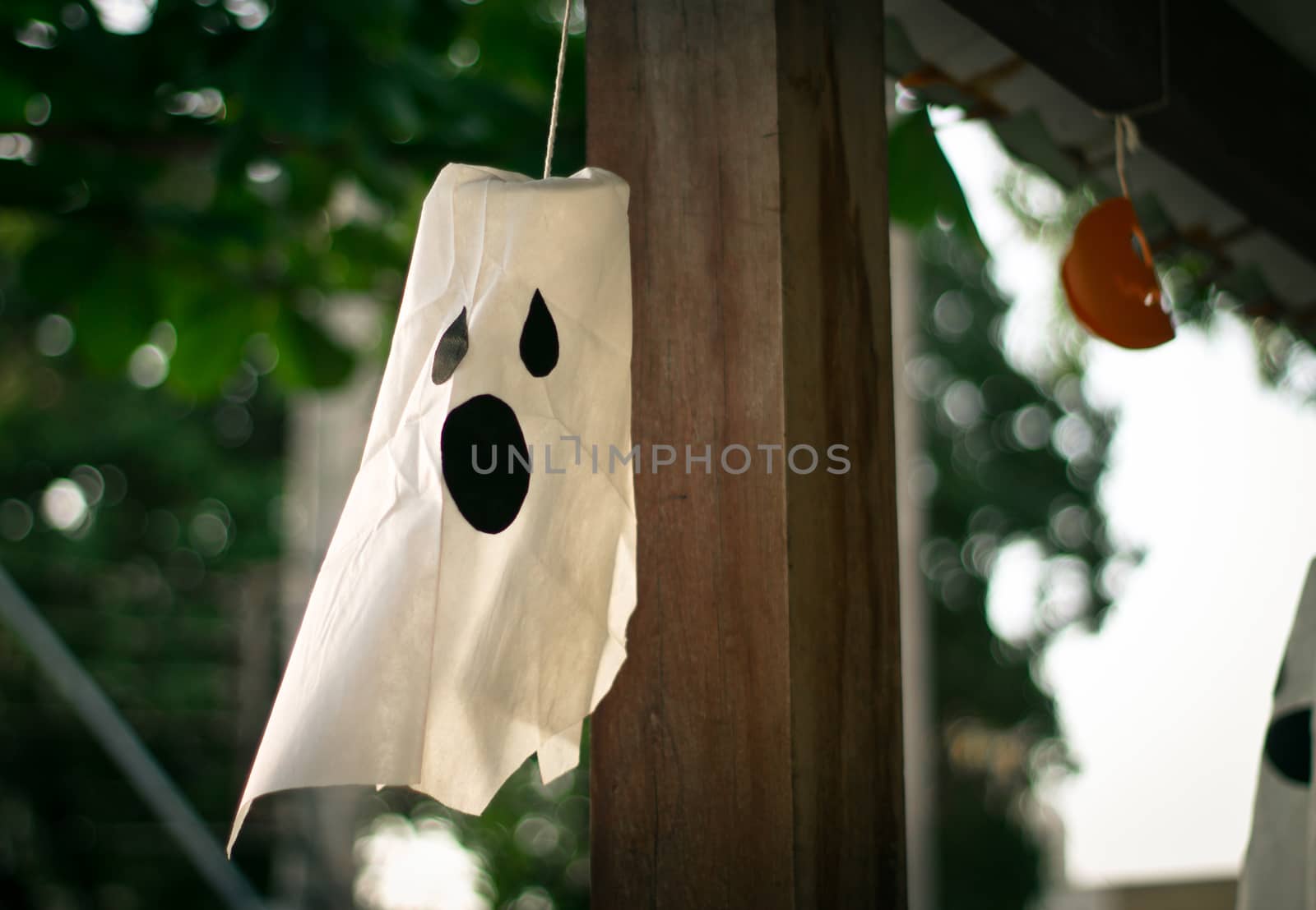 Hanging white haloween ghost decoration