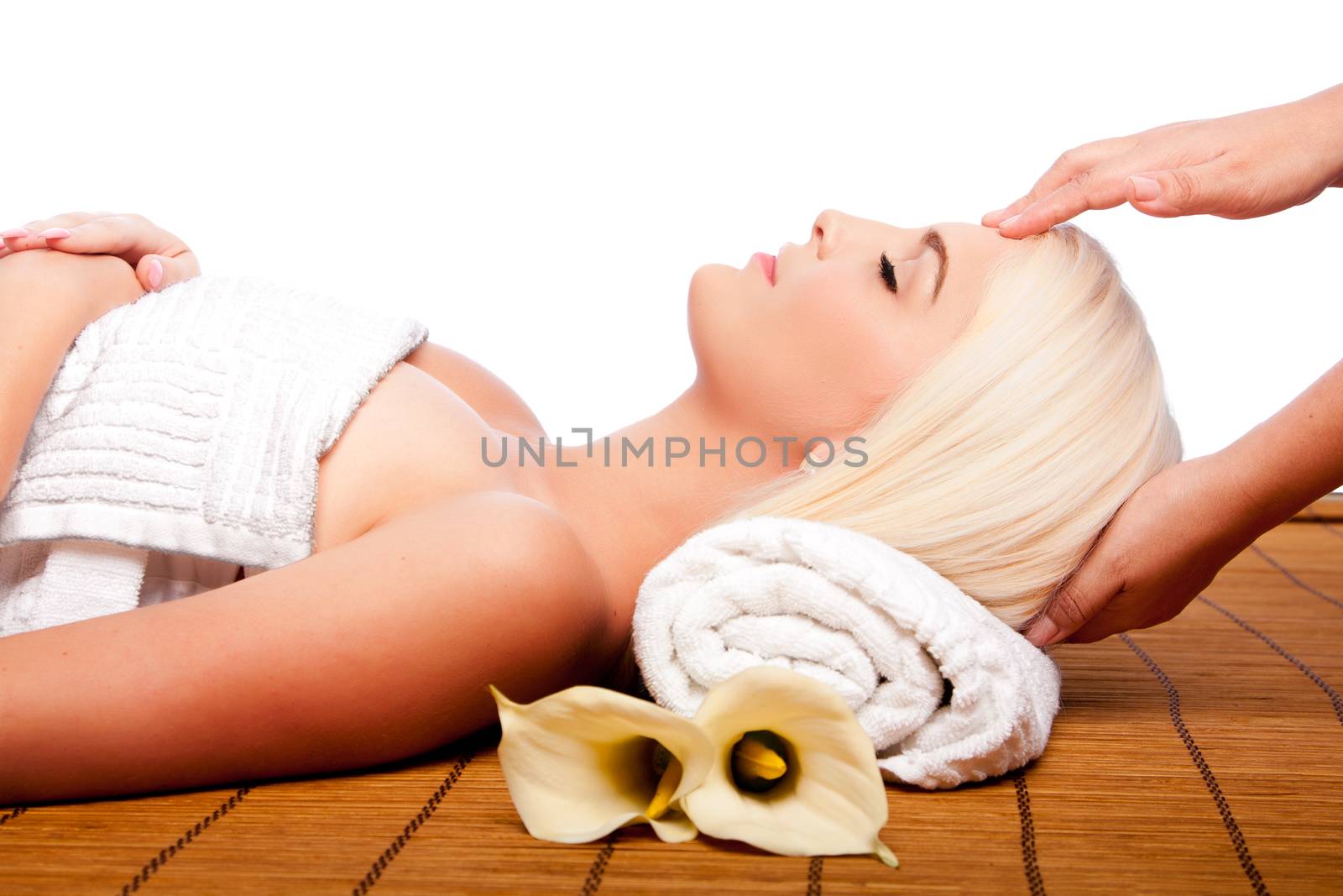 Relaxation pampering massage spa by phakimata