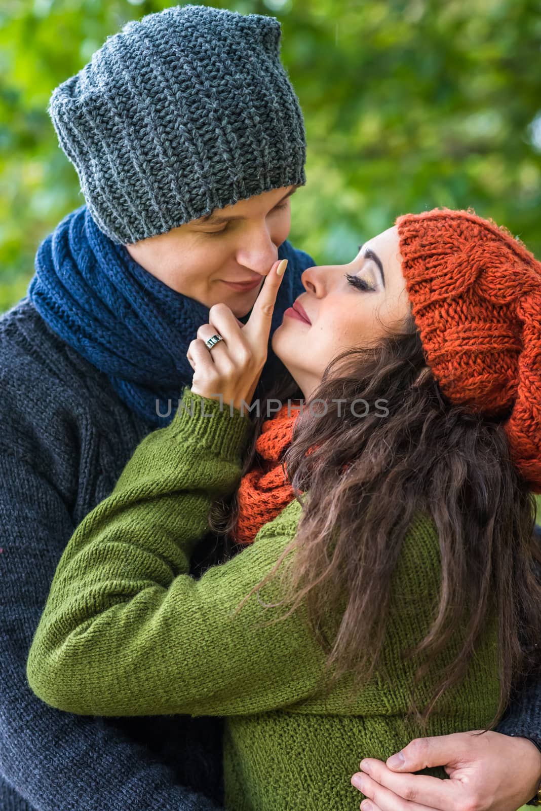 Romantic happy couple at fall by okskukuruza
