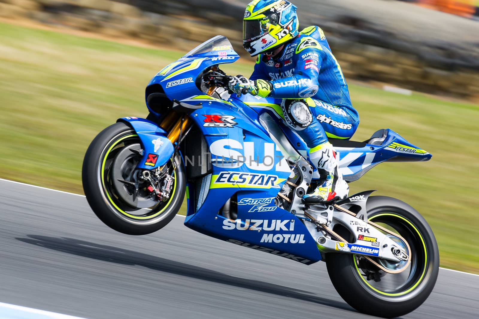 MELBOURNE, AUSTRALIA – OCTOBER 23: Aleix Espargaro (ESP) riding the # 41 Team Suzuki Ecstar's Suzuki during the 2016 Michelin Australian Motorcycle Grand Prix  at 2106 Michelin Australian Motorcycle Grand Prix , Australia on October 23 2016. Photo: Dave Hewison