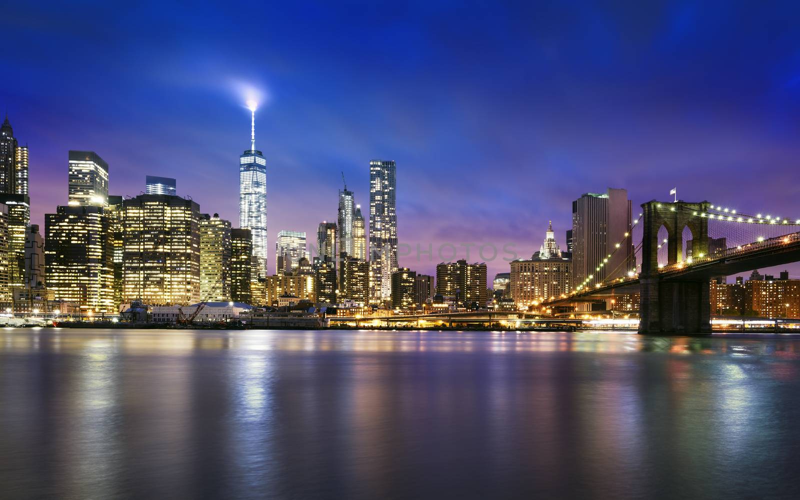 New York skyline USA by ventdusud
