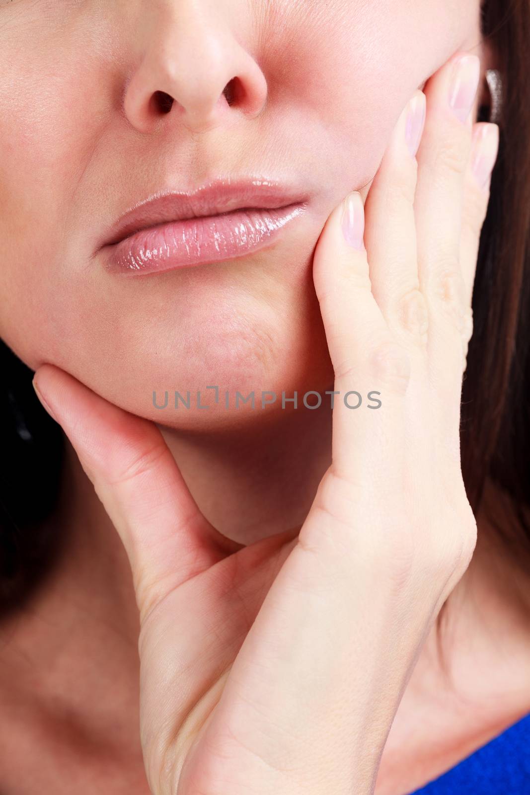 Woman with toothpain