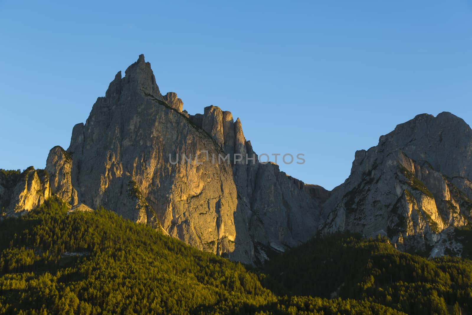 panoramic view of the Seiser Alm on the sunset