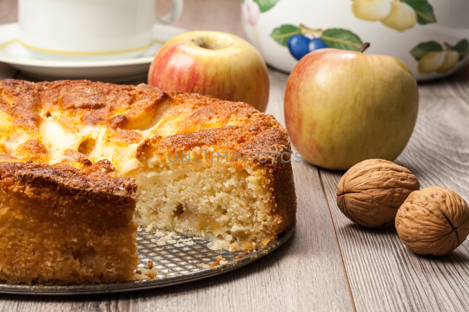 Apple cake by mmproduct