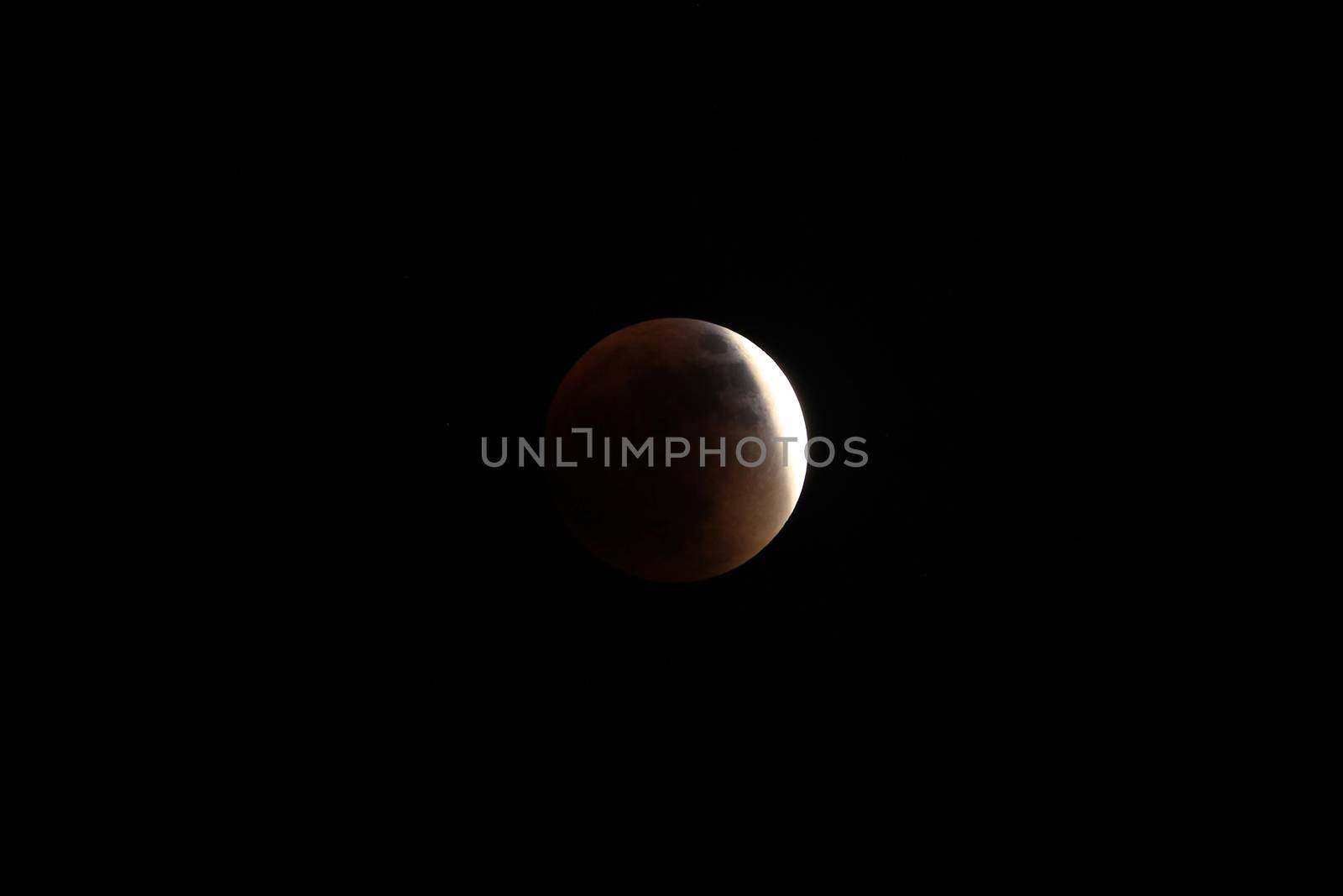Partial before total lunar eclipse 2015 by cicloco
