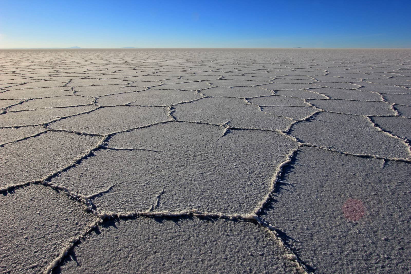 Structure on Salar de Uyuni, salt lake, is largest salt flat in the world, altiplano, Bolivia, South America