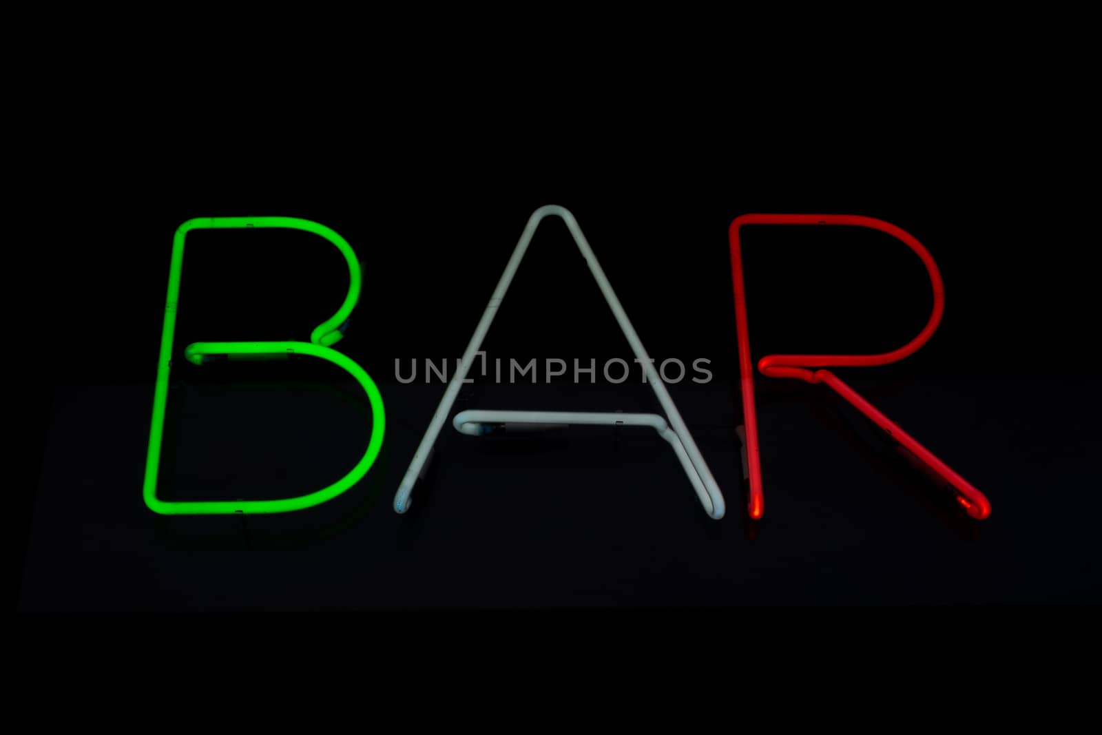 The written bar with italian flag colours