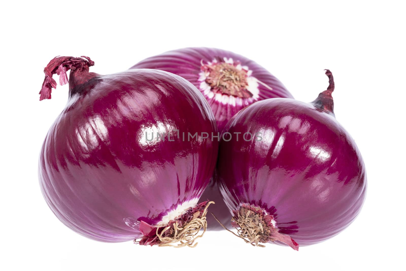 Group of red onions isolated on white background  by mychadre77