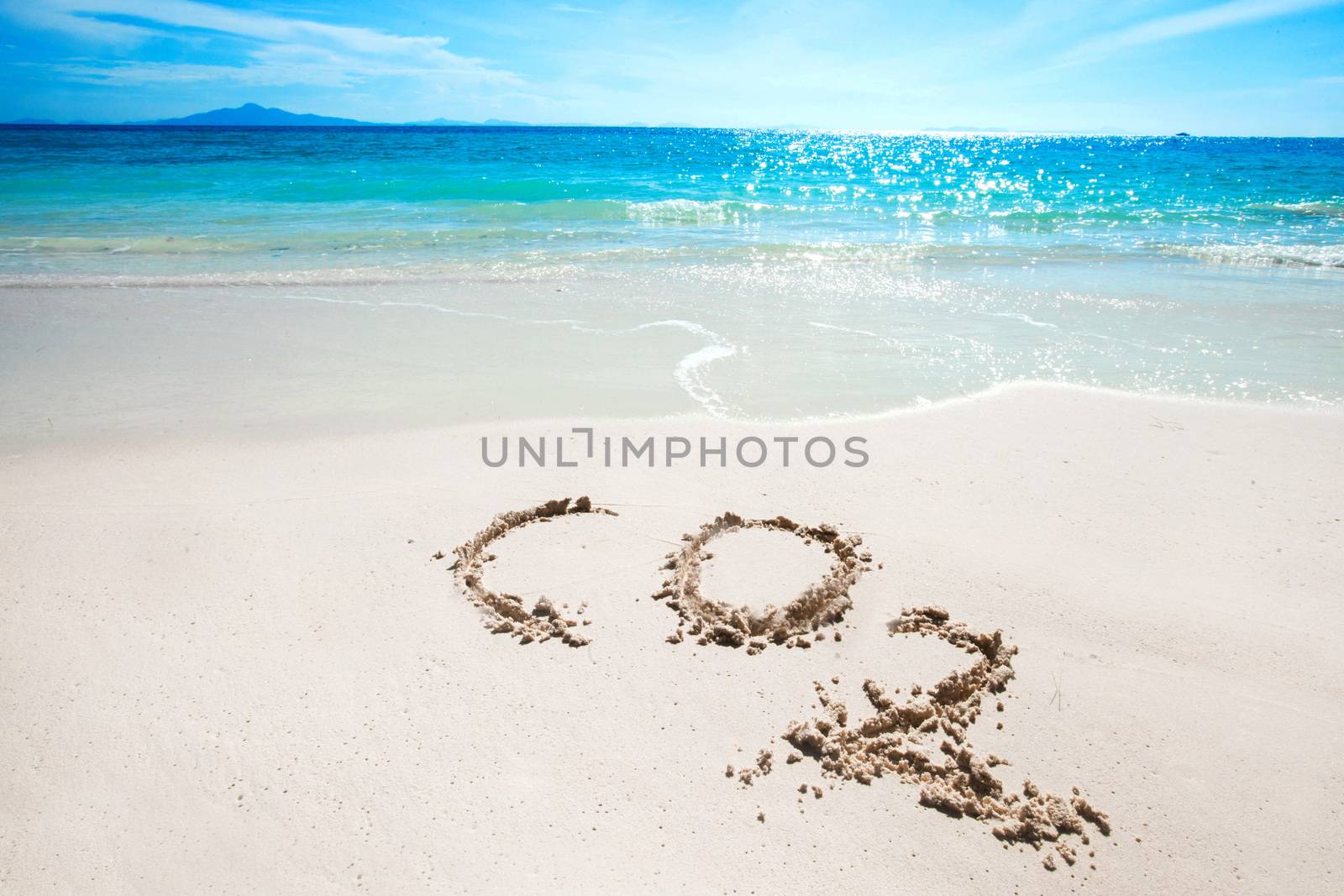CO2 on tropical beach by Yellowj