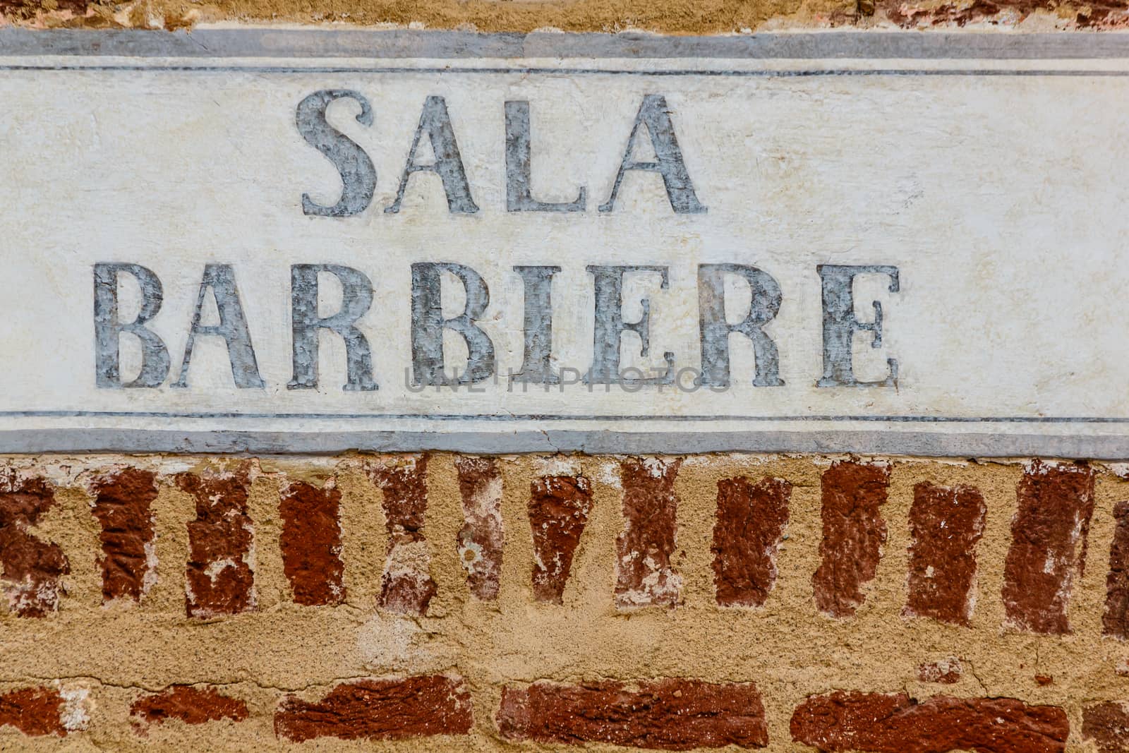 old sign barber by moorea