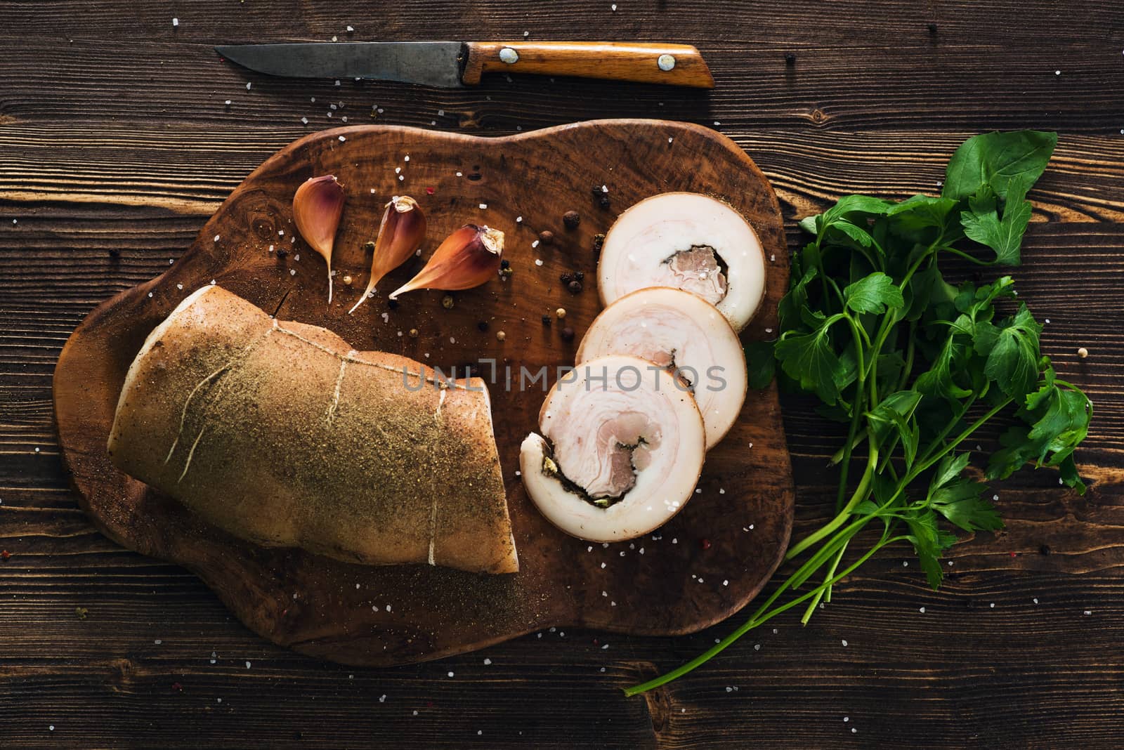 Lard roll with salt and garlic by kzen