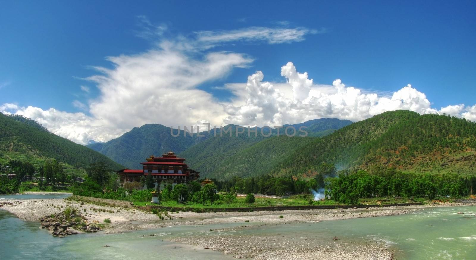 Punakha Dzong, the old capital of Bhutan, at the confluence of Pho Chu and Mo Chu rivers
