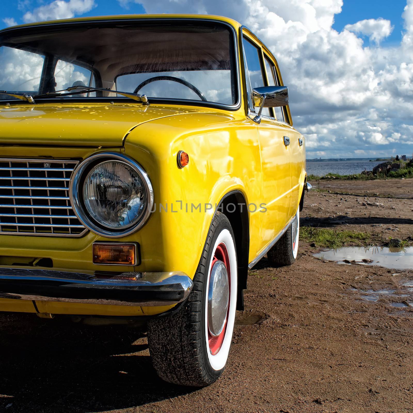 Old Soviet Lada car by wolegsan