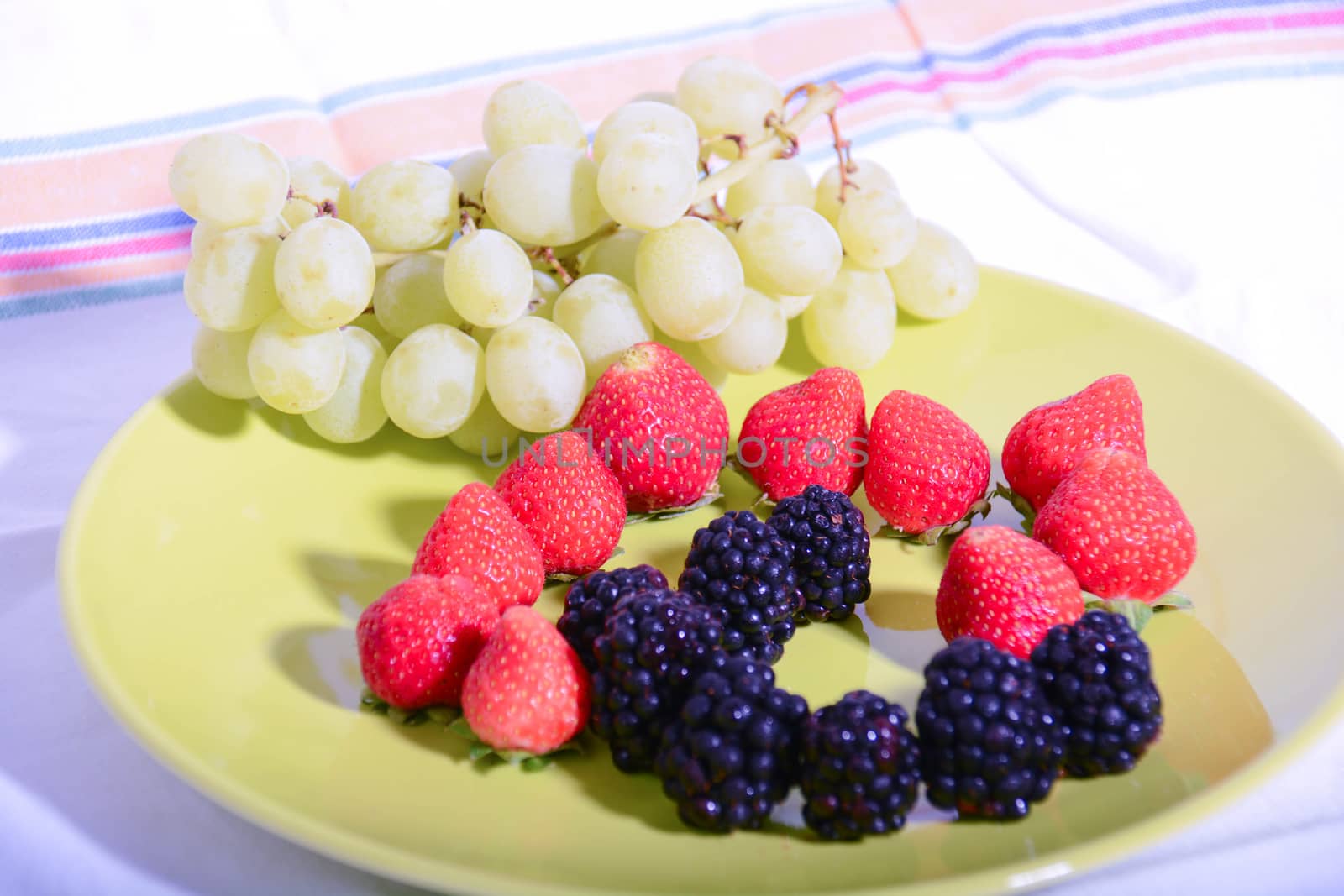 healthy fruits 6 by iacobino