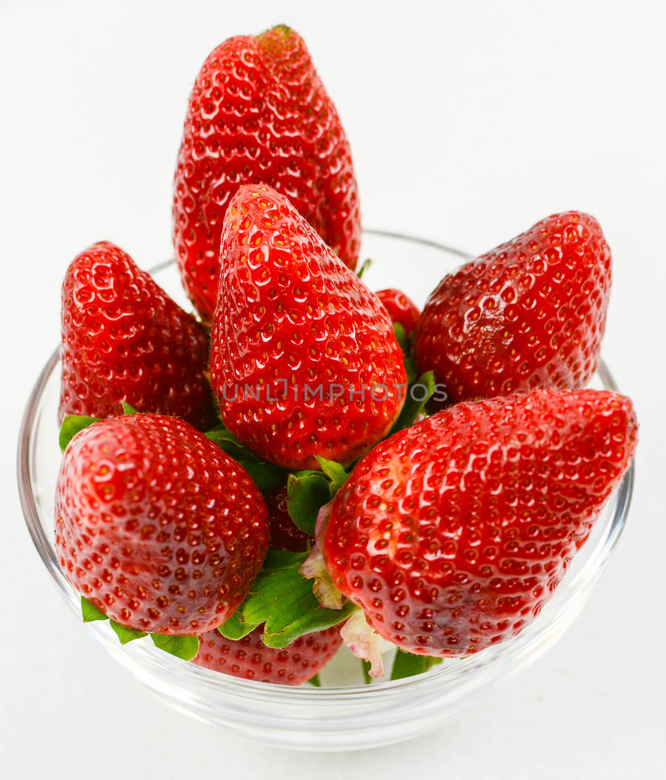 strawberry by iacobino