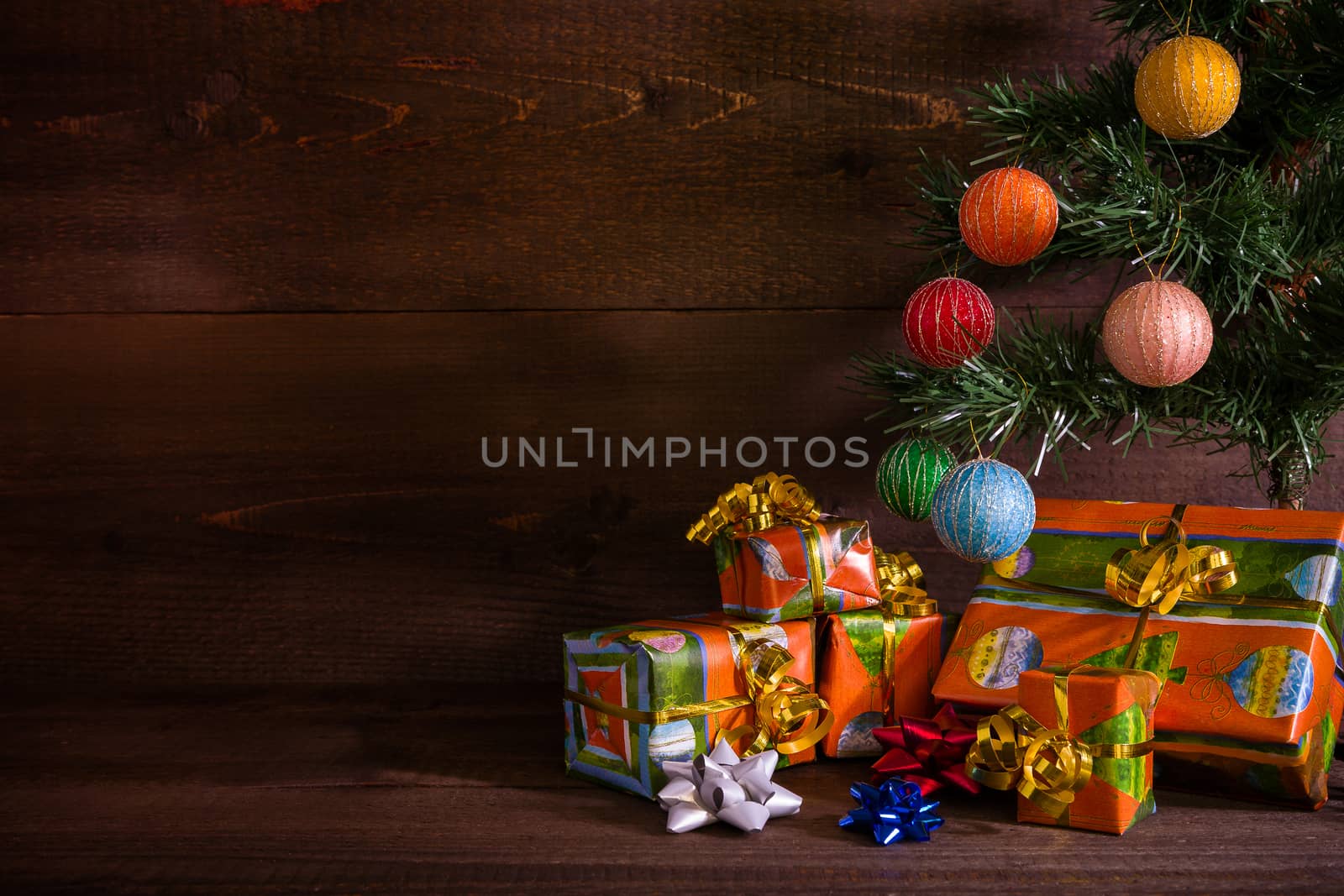 Many Christmas presents under the tree