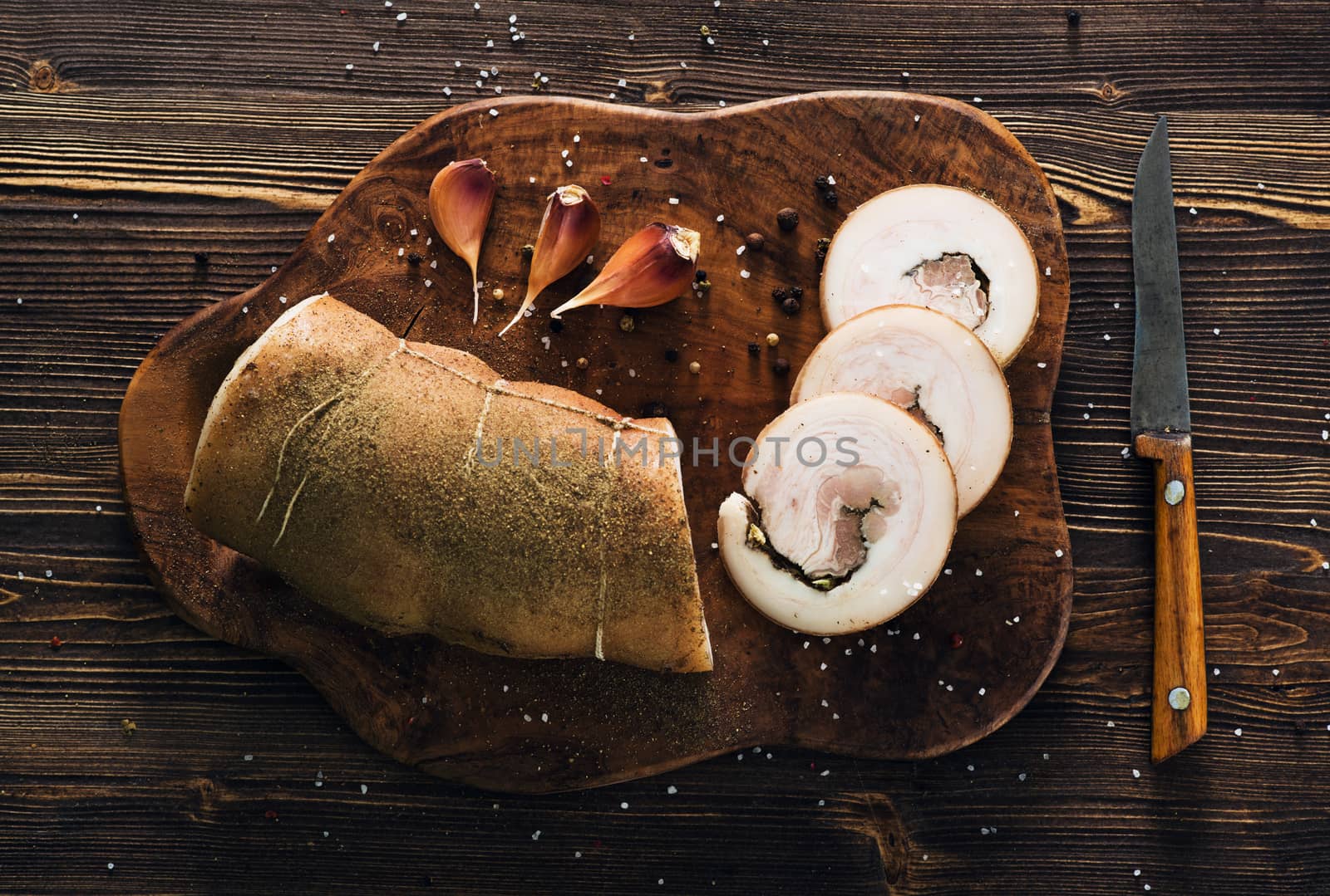 Lard roll with salt and garlic by kzen