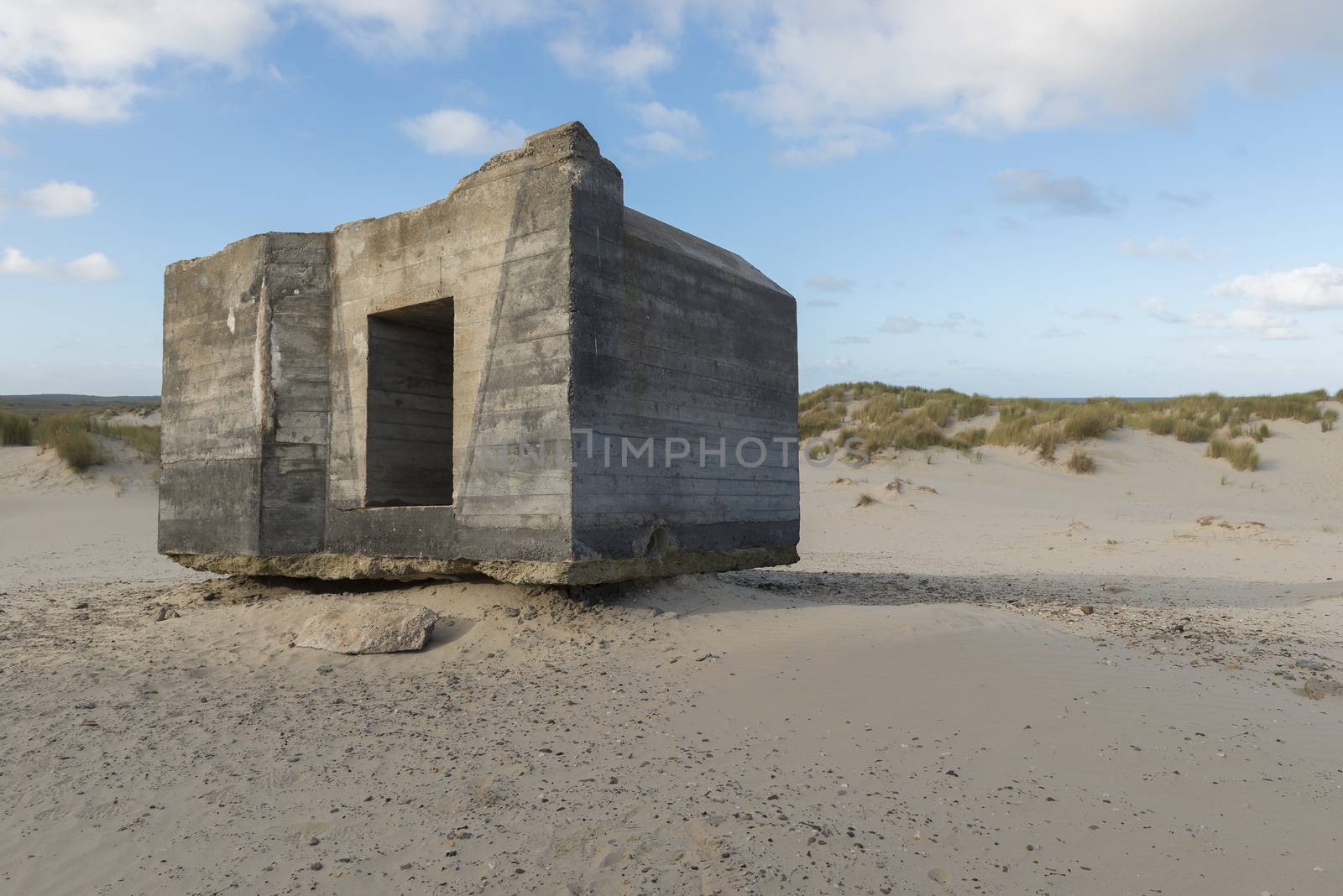 Old German bunker
 by Tofotografie