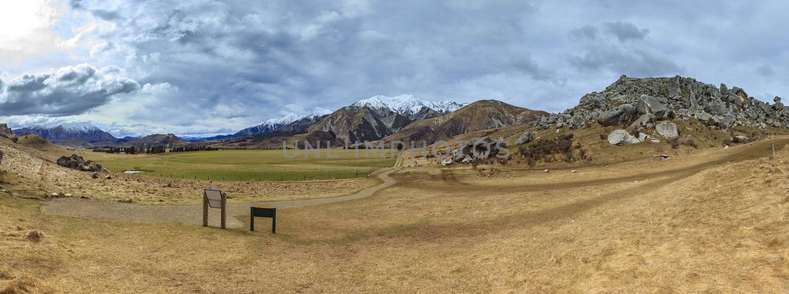 beautiful landscape panorama view of castle hill in arthur's pas by khunaspix