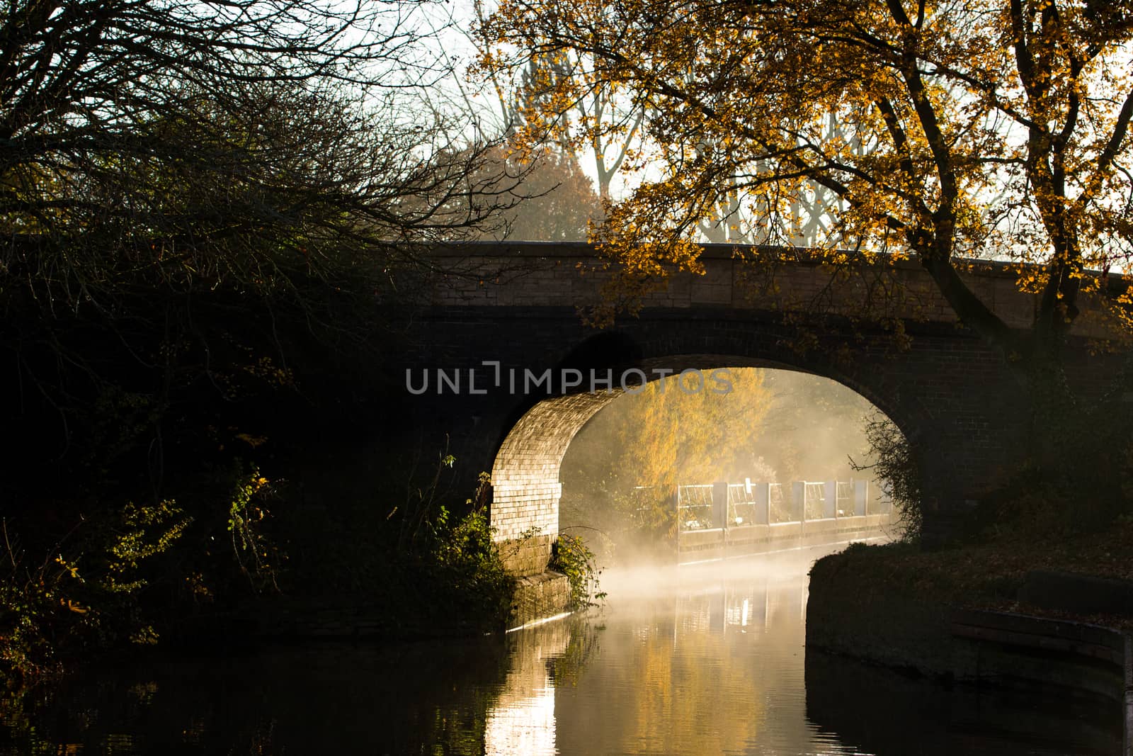 River Thames Bridge at St Johns Lock first light