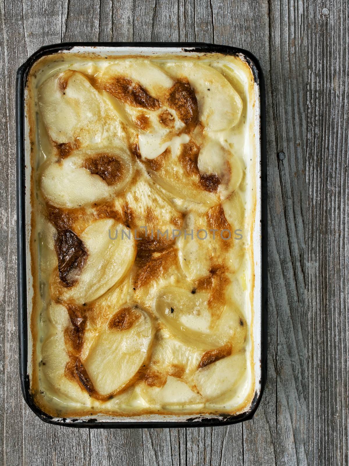 rustic golden scalloped potato gratin dauphinois by zkruger