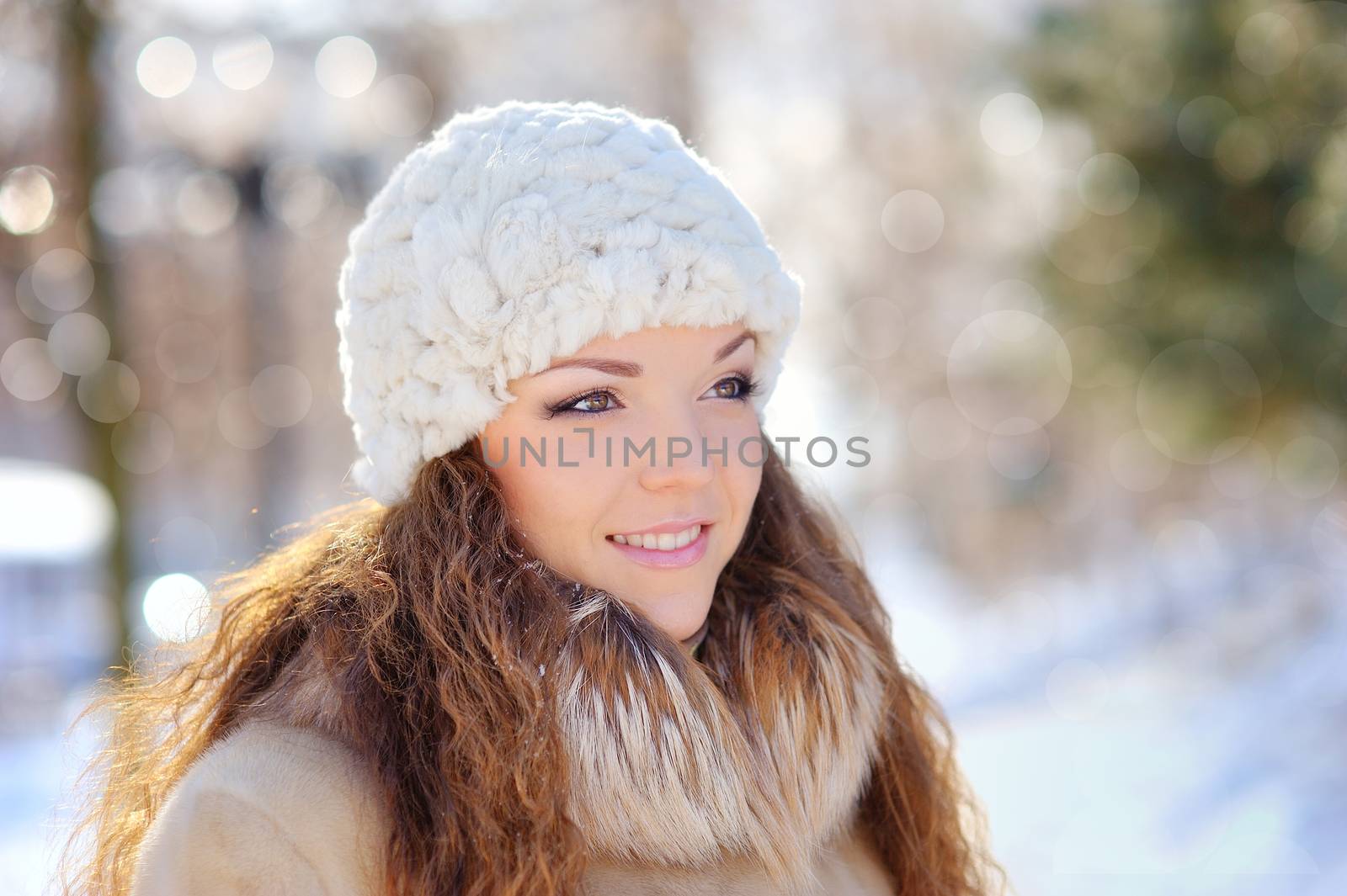 Beautiful girl in winter - close up 
