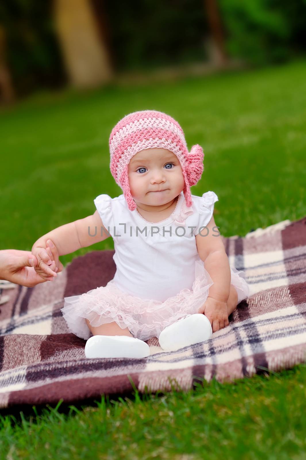 beautiful 4 month old baby girl in pink flower hat and tutu by timonko