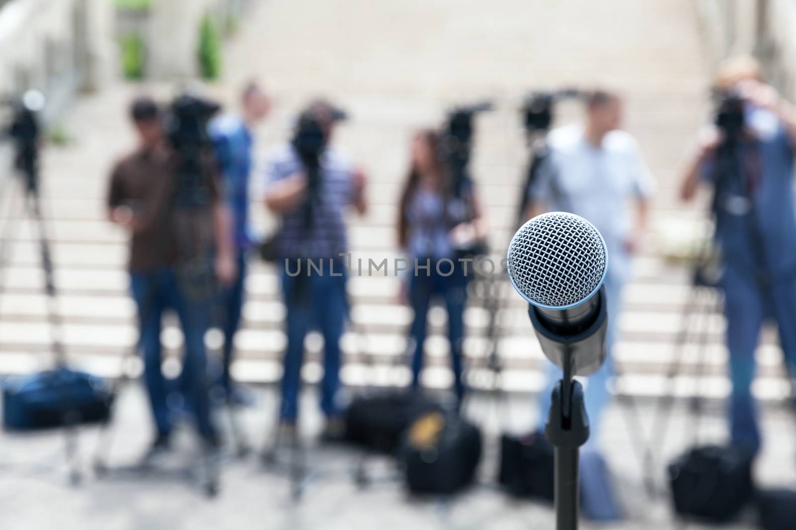 News conference by wellphoto
