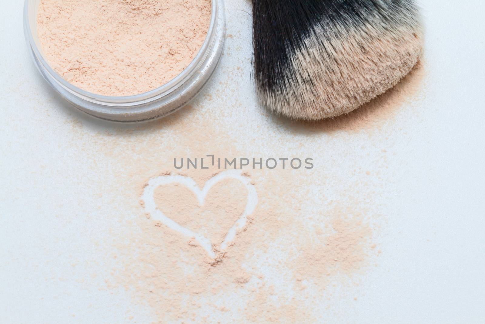 sprinkled powder, brush and drawing heart by Tanacha