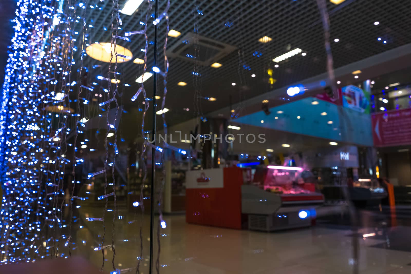 Shopping Mall Interior, Christmas Shopping Mall Defocused Background, Shopping Center, Abstract Blur Image of Shopping Mall and People on Christmas Time for Background